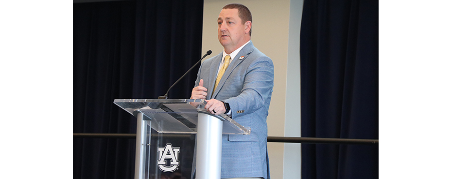 Dr. Woodard at podium