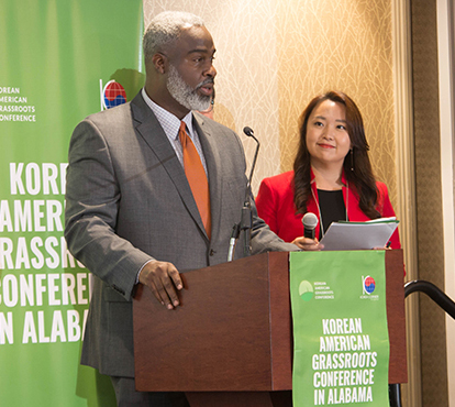 Dr. Royrickers Cook, Outreach Vice President, gives welcome speech during the Korean American Grassroots Conference.