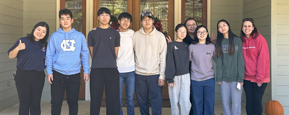 Large groupd of students holding certificates
